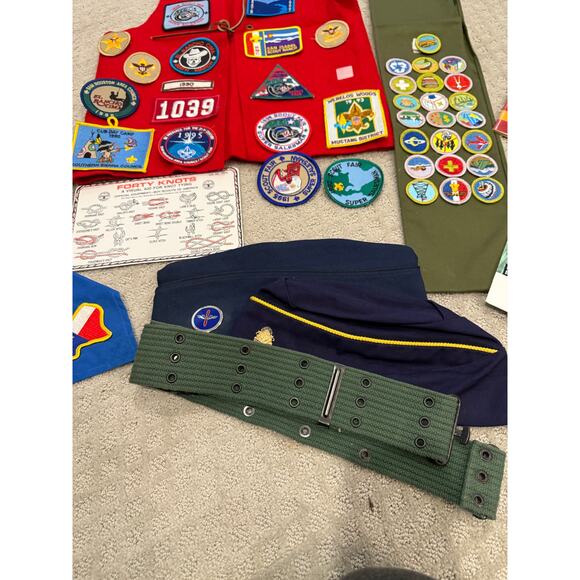 Large Lot of Boy Scouts items - Picture 5 of 9